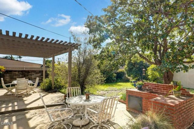 6611 DENNY Avenue, North Hollywood, CA 91606