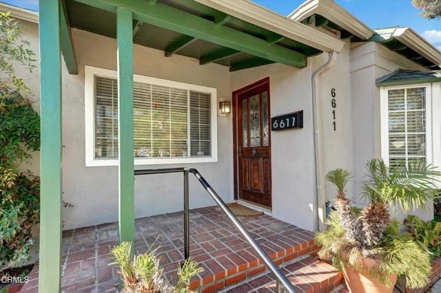 6611 DENNY Avenue, North Hollywood, CA 91606