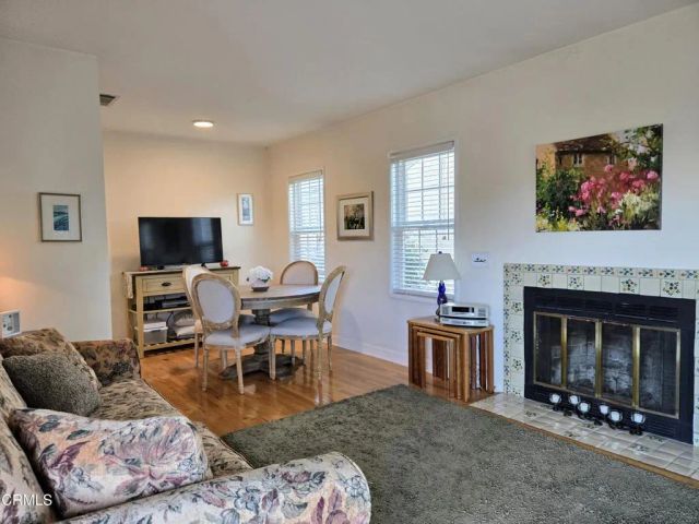 6611 DENNY Avenue, North Hollywood, CA 91606