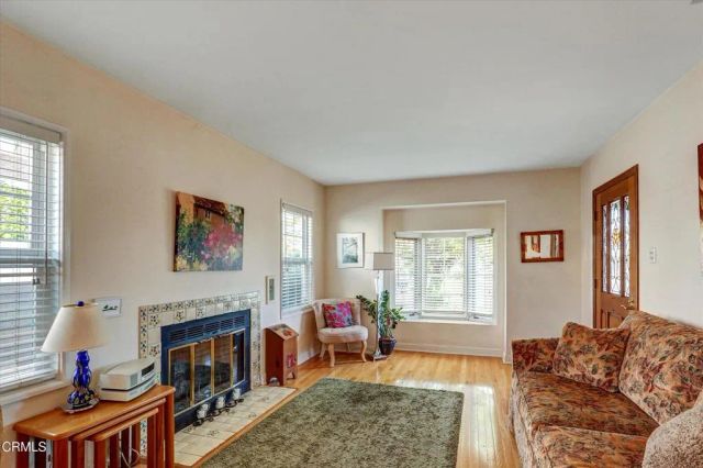 6611 DENNY Avenue, North Hollywood, CA 91606