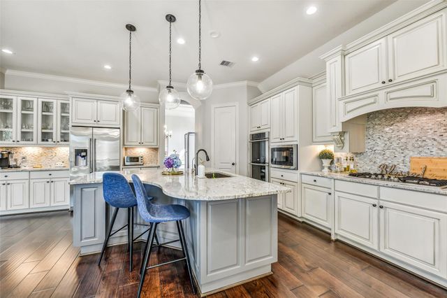 2440 Prairie Mist Lane, Friendswood, TX 77546