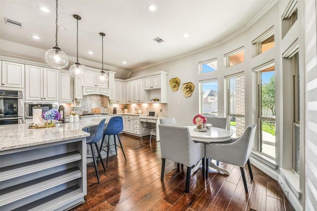 2440 Prairie Mist Lane, Friendswood, TX 77546