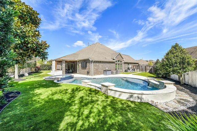 2440 Prairie Mist Lane, Friendswood, TX 77546
