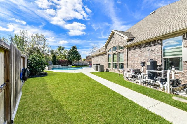 2440 Prairie Mist Lane, Friendswood, TX 77546