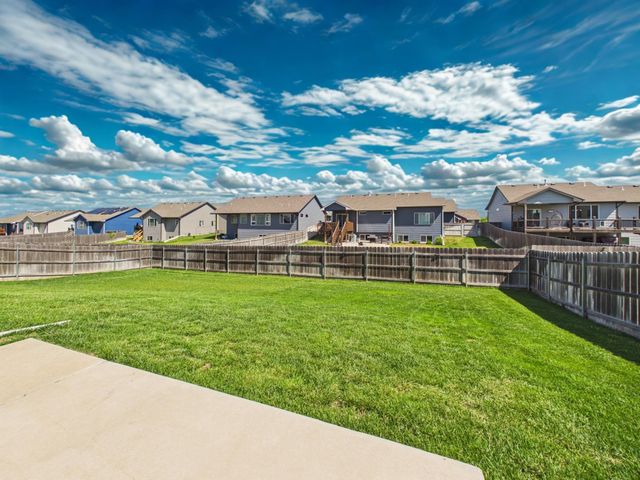 3111 E Reiss Ct, Park City, KS 67219