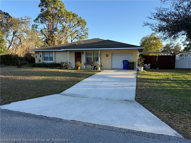 3028 Beech Street, Lake Placid, FL 33852