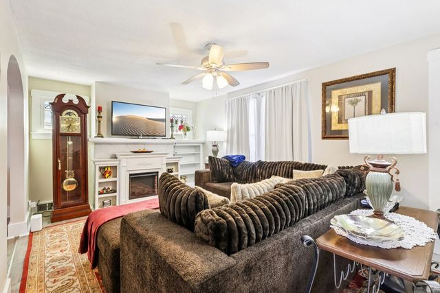 1137 Lincoln Way, White Oak, PA 15131