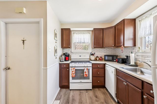 1137 Lincoln Way, White Oak, PA 15131