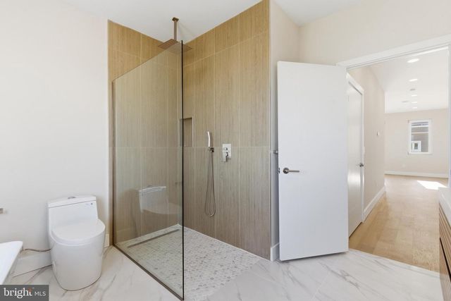 2440 E HAROLD ST, Philadelphia, PA 19125