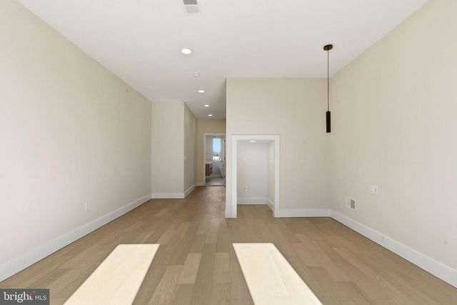 2440 E HAROLD ST, Philadelphia, PA 19125