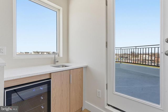 2440 E HAROLD ST, Philadelphia, PA 19125