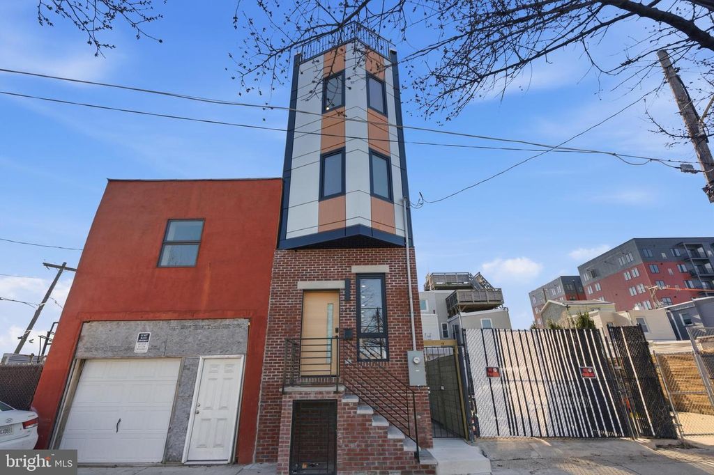 2440 E HAROLD ST, Philadelphia, PA 19125