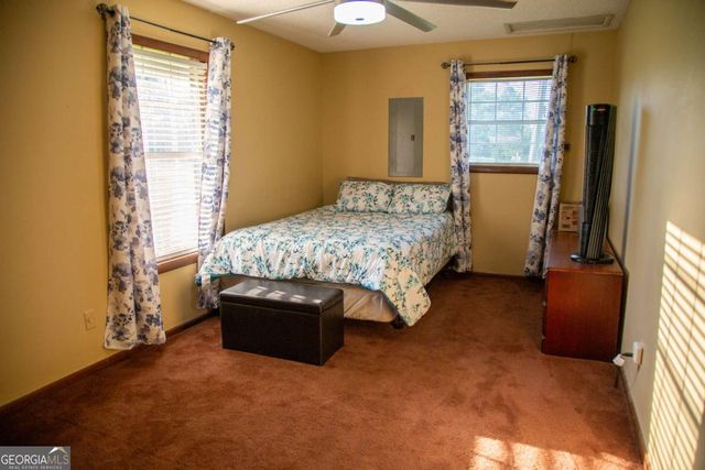 2115 Blackshear Highway, Baxley, GA 31513