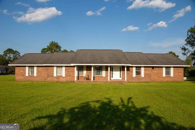 2115 Blackshear Highway, Baxley, GA 31513