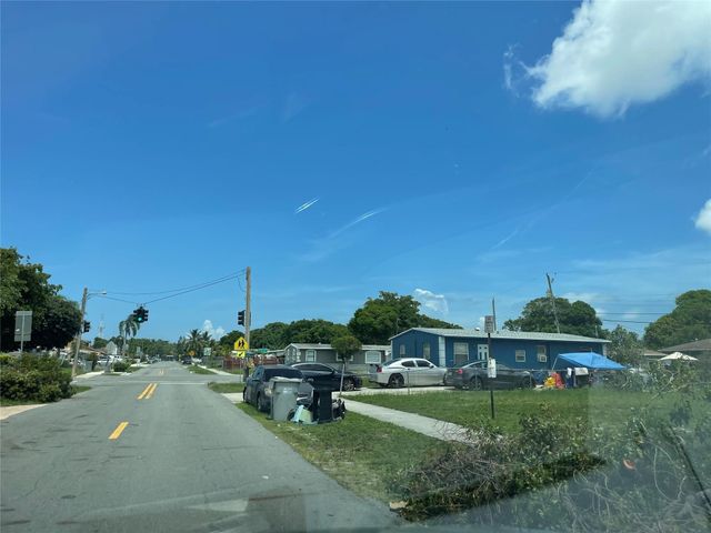 1589 NW 6th Avenue, Pompano Beach, FL 33060