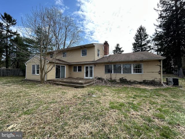 527 CHERRY LN, Lansdowne, PA 19050
