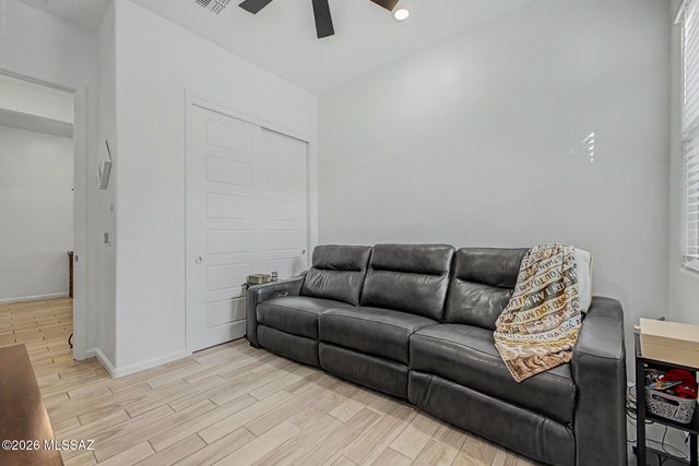 10702 N Iron Peak Drive, Oro Valley, AZ 85742
