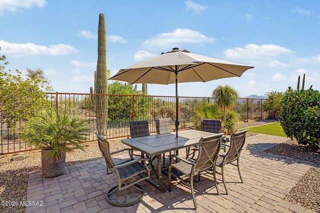 10702 N Iron Peak Drive, Oro Valley, AZ 85742