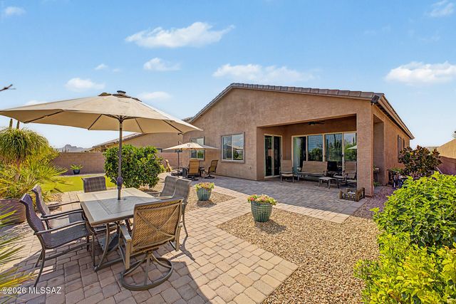 10702 N Iron Peak Drive, Oro Valley, AZ 85742