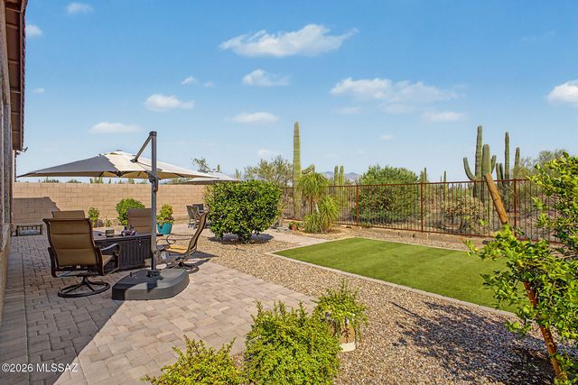 10702 N Iron Peak Drive, Oro Valley, AZ 85742