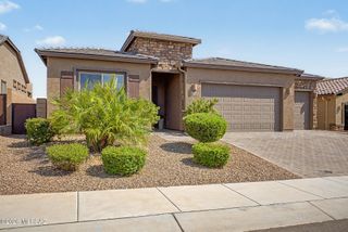 10702 N Iron Peak Drive, Oro Valley, AZ 85742