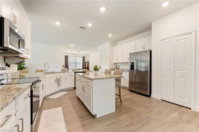 3524 Stormy Creek LN, Alva, FL 33920