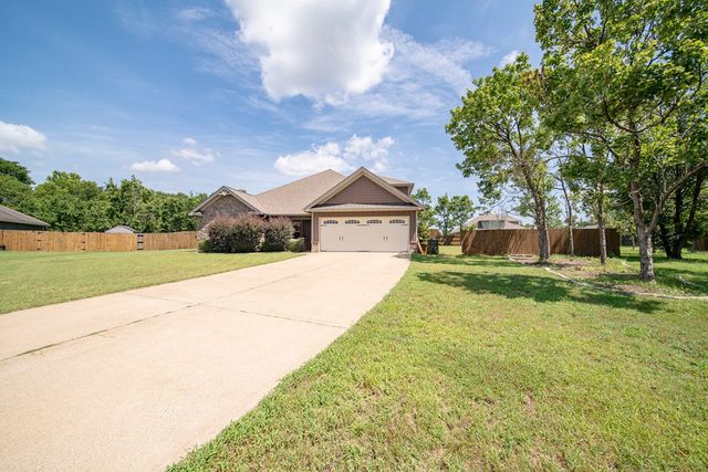 13 Talon Court, Fort Mitchell, AL 36856