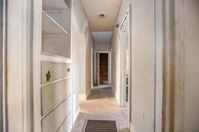 1430 E NEW YORK AVENUE, Deland, FL 32724