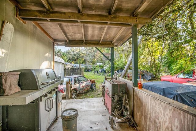 1430 E NEW YORK AVENUE, Deland, FL 32724