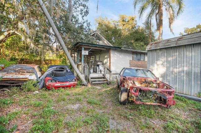 1430 E NEW YORK AVENUE, Deland, FL 32724