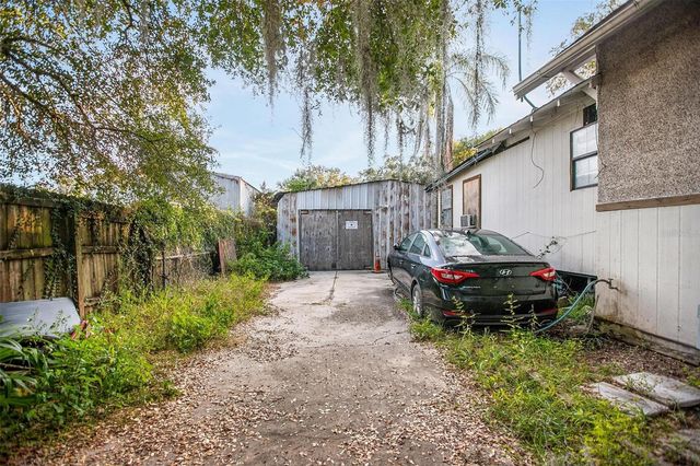 1430 E NEW YORK AVENUE, Deland, FL 32724