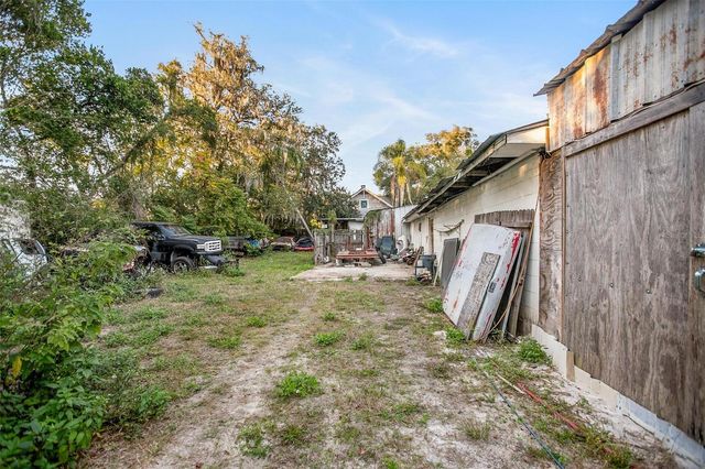 1430 E NEW YORK AVENUE, Deland, FL 32724