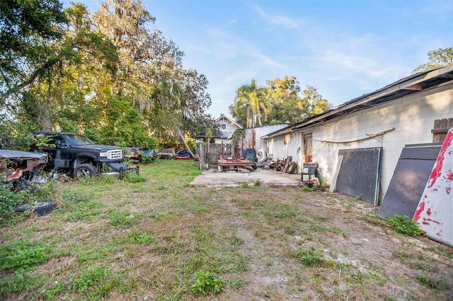 1430 E NEW YORK AVENUE, Deland, FL 32724
