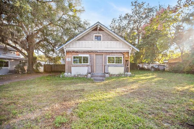 1430 E NEW YORK AVENUE, Deland, FL 32724