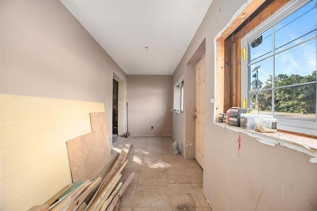 1430 E NEW YORK AVENUE, Deland, FL 32724