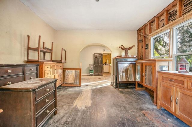 1430 E NEW YORK AVENUE, Deland, FL 32724