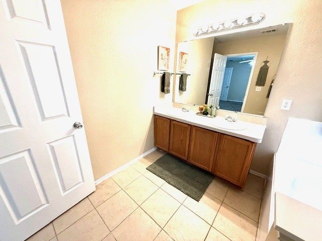 1820 White Feather Lane, Fort Worth, TX 76131