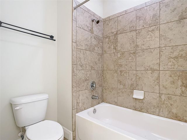 421 MEADOWRIDGE COVE, Longwood, FL 32750