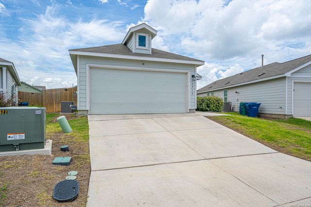 6410 Magee Run, San Antonio, TX 78220