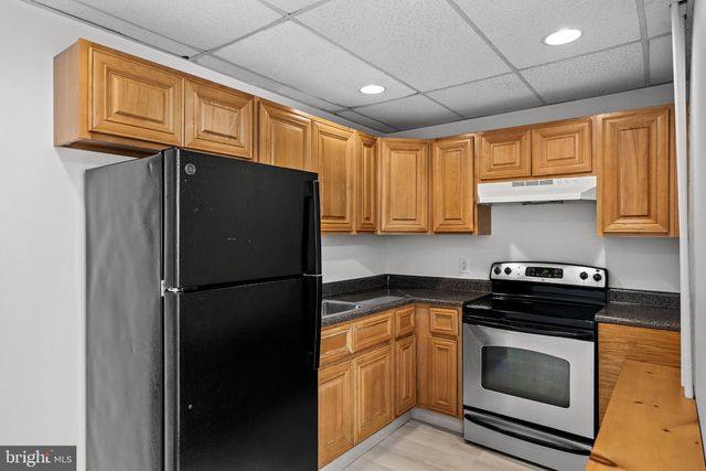 437 JACKSON ST, Philadelphia, PA 19148