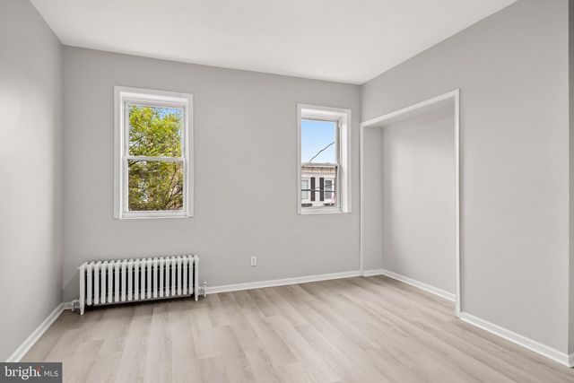 437 JACKSON ST, Philadelphia, PA 19148