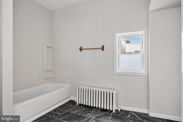 437 JACKSON ST, Philadelphia, PA 19148