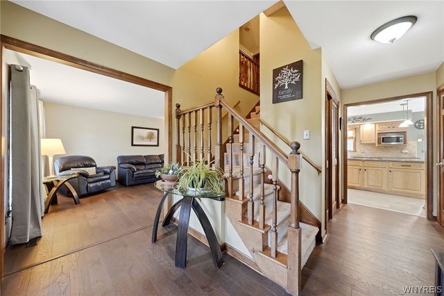 22 Waxwing Lane, Amherst, NY 14051