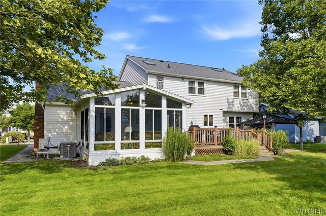 22 Waxwing Lane, Amherst, NY 14051
