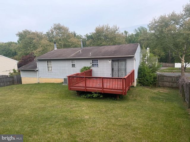 6105 WALNUT ST, Temple Hills, MD 20748