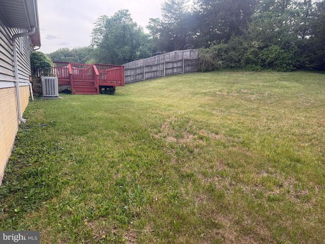 6105 WALNUT ST, Temple Hills, MD 20748