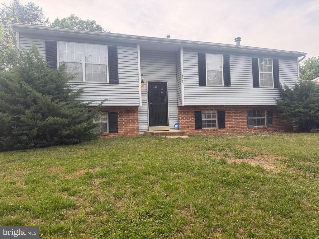 6105 WALNUT ST, Temple Hills, MD 20748