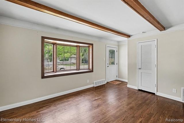 23504 Beverly Street, Saint Clair Shores, MI 48082