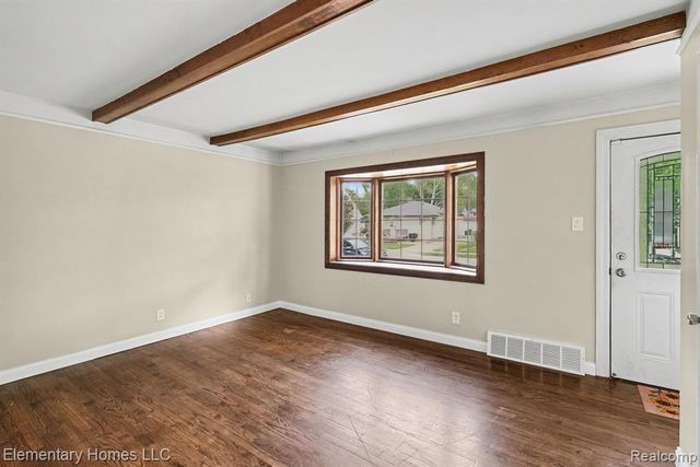 23504 Beverly Street, Saint Clair Shores, MI 48082