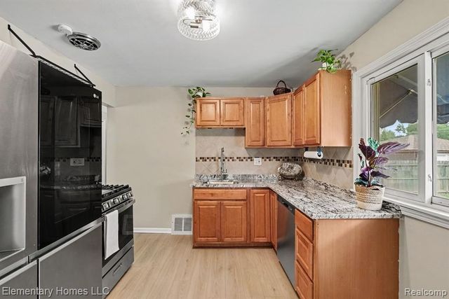 23504 Beverly Street, Saint Clair Shores, MI 48082